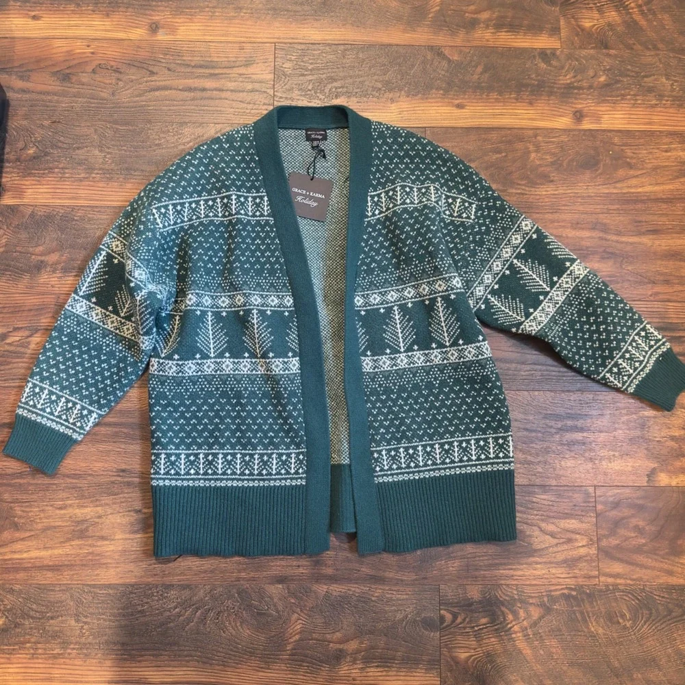 Grace + Karma Holiday Fair Isle Cardigan Green Pine Tree Sweater Womens XS/S NWT - Picture 7 of 8